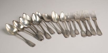 Silver cutlery set:
- 1 set of 2 monogrammed...