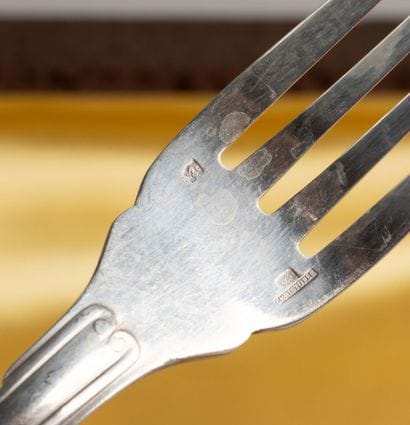 Set of 12 silver plated fish cutlery pieces...