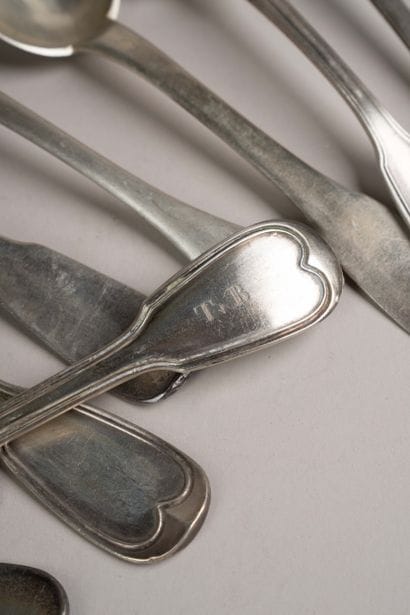 Silver cutlery set:
- 1 set of 2 monogrammed...
