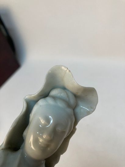 CHINA, Dehua - 20th century
Porcelain Guanyin...