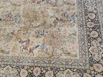 Tapis en laine du Cachemire à décor de scènes...
