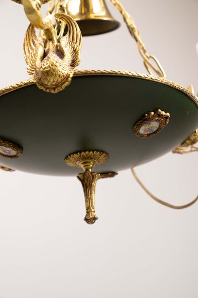 Three-light chandelier with a gilded bronze...