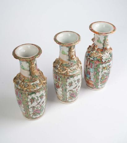 CHINA, 19th century 
Three Canton porcelain...