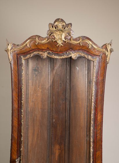 Curved display cabinet in rosewood veneer,...