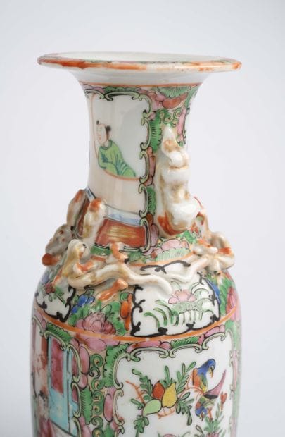 CHINA, 19th century 
Three Canton porcelain...