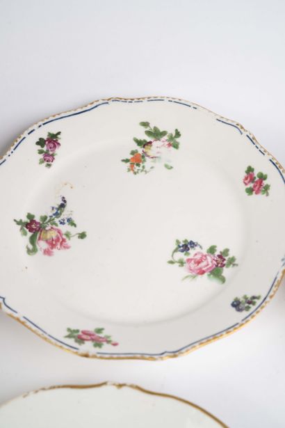 Set of 3 plates and a saucer in late 18th-century...