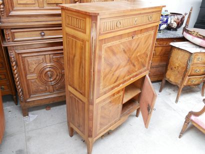 Folding-top secretary desk in a beveled-sided...