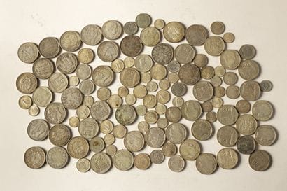 Silver set consisting of 
- 3 Napoleon III...