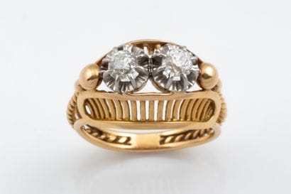Elongated dome ring in yellow gold (750 parts...