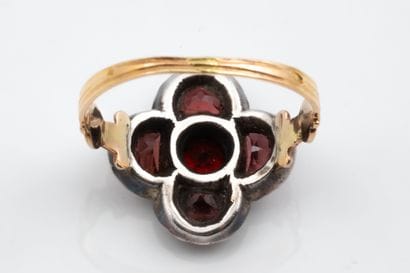 Four-lobed ring in silver (800 parts per...
