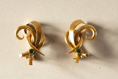 Pair of yellow gold (750) clip-on earrings...