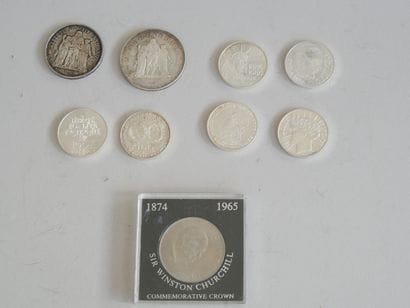 Silver set consisting of: 
- 1 50-franc Hercules...