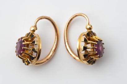 Pair of yellow gold (750) drop earrings decorated...