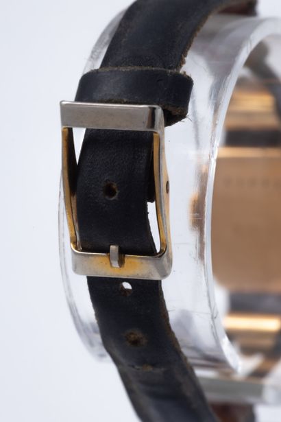 Montre de dame, le boîtier en or jaune (750...