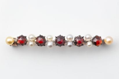 Small brooch made of silver (800 parts per...