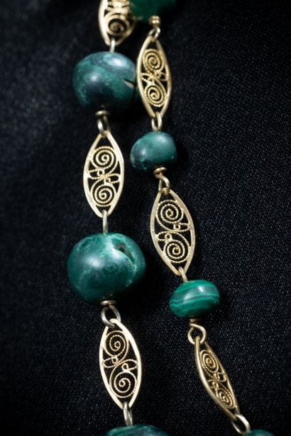 Long necklace with a filigree chain in yellow...