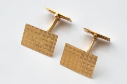 Pair of rectangular yellow gold (750) cufflinks....