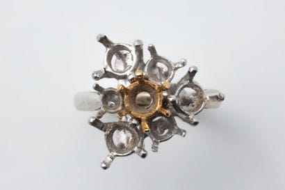 Ring setting in white gold, yellow gold (750...