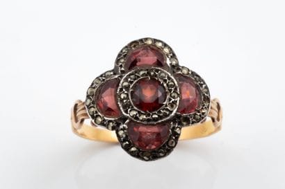 Four-lobed ring in silver (800 parts per...