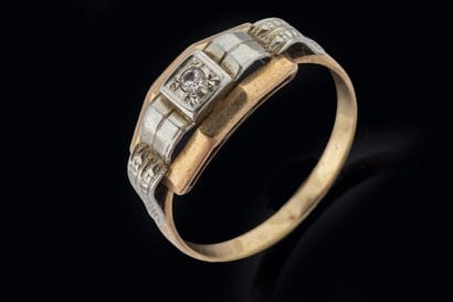 Early 20th century ring set with a small...