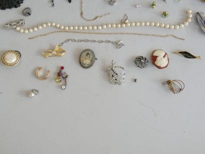 2 boxes of costume jewelry
