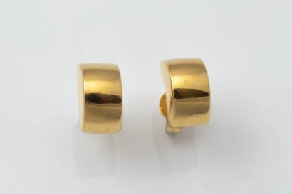 Pair of half-moon-shaped earrings in yellow...