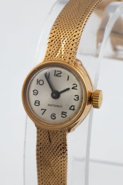 Montre bracelet de dame en or jaune (750...