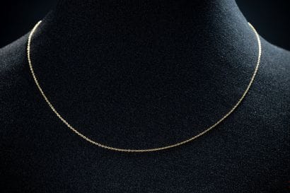 Fine chaîne maille forçat en or jaune (750...