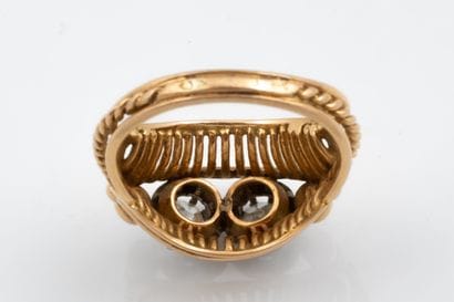 Elongated dome ring in yellow gold (750 parts...