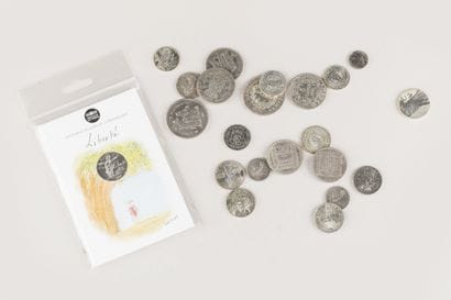 Silver set including : 
2 pieces 50 francs...