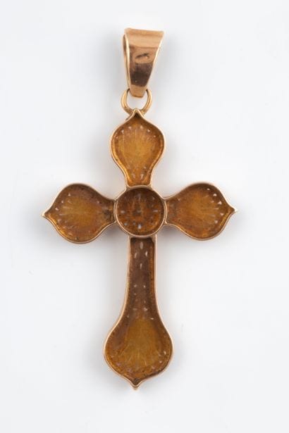Openwork and re-pierced cross pendant in...