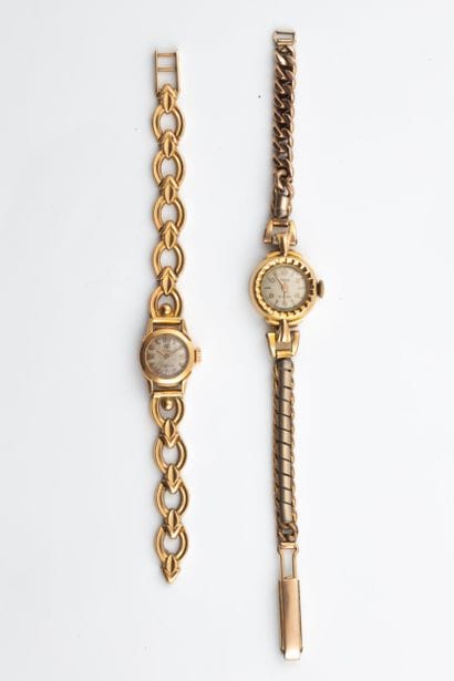 2 montres de dame accidentées vers fermoir....