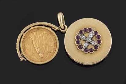 Pendentif souvenir de pèlerinage Notre dame...