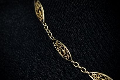 Collier chaîne maille filigranée en or jaune...