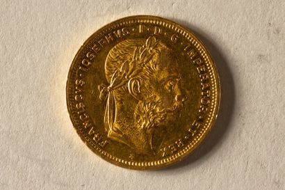 1 Austrian 8-florin gold coin featuring Franz...