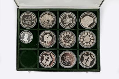 10 silver medals commemorating the birth...