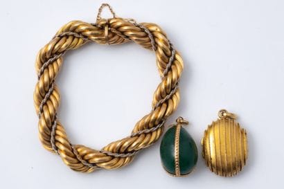 Two-strand twisted bracelet in yellow gold...