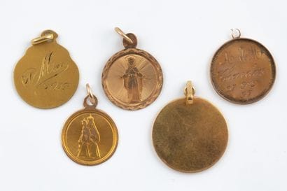 5 médailles en or jaune et or rose (750 millièmes):...