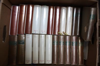 LA PLEIADE.
Set of 3 boxes containing 75...