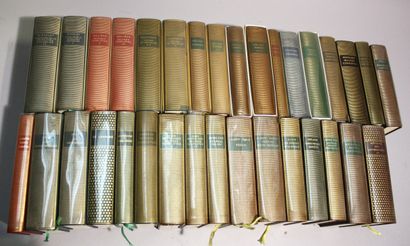 LA PLEIADE.
Set of 35 volumes. Without cases....