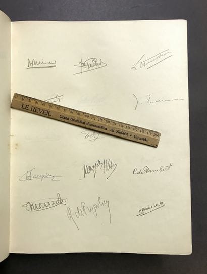 AVIATION. Album signed by 75 aviators, including...