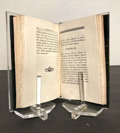 LYON COLLECTION: 4 works, 5 volumes:
- CORROZET...
