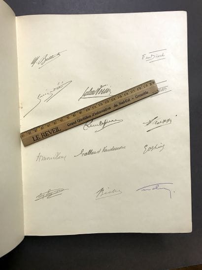 AVIATION. Album signed by 75 aviators, including...