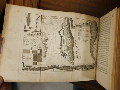 TRAVEL. Set of 17 volumes in-8 and in-12...