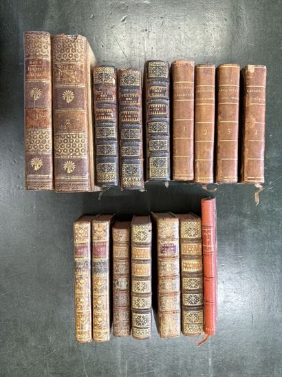 16 volumes, bound primarily in the 18th century:
-...
