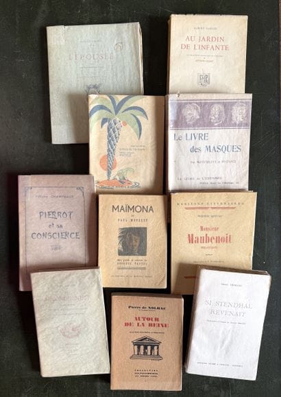 MODERN ILLUSTRE. 10 paperback volumes:
-...