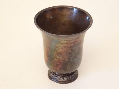 Timbale sur piédouche en argent XVIIIe siècle...