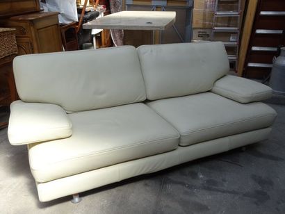 Canapé en cuir blanc Roche et Bobois, ancien...