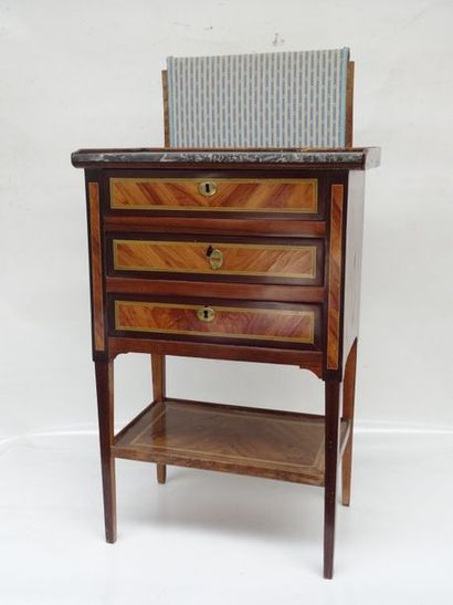 Table chiffonnière formant écran en bois...
