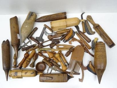 Fort lot de divers outils anciens notamment...